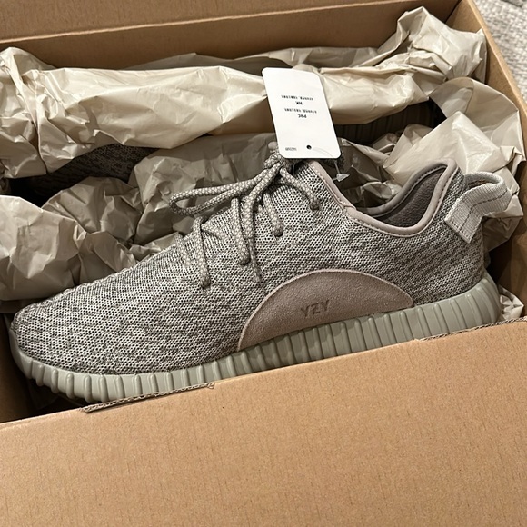Yeezy Boost 350 Moonrock Sneakers